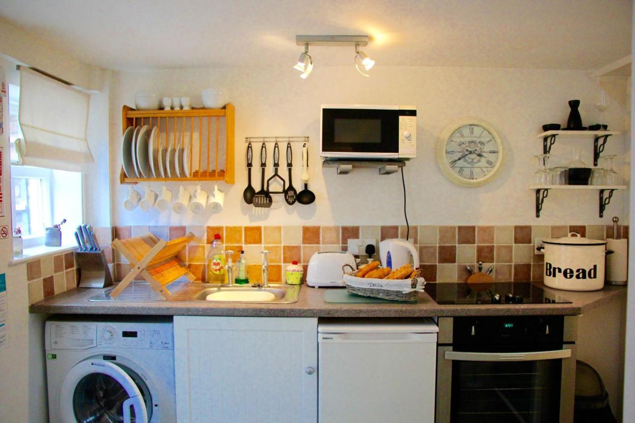 Romantic Flint Cottage On The Suffolk Coast Saxmundham Eksteriør bilde