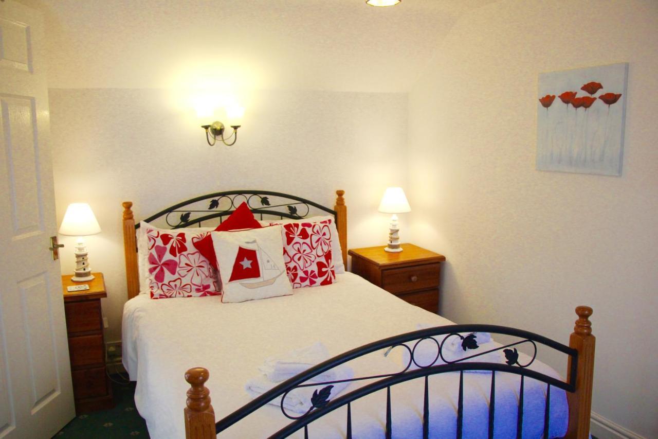 Romantic Flint Cottage On The Suffolk Coast Saxmundham Eksteriør bilde