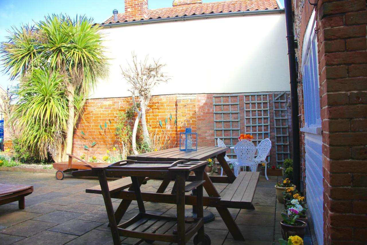 Romantic Flint Cottage On The Suffolk Coast Saxmundham Eksteriør bilde