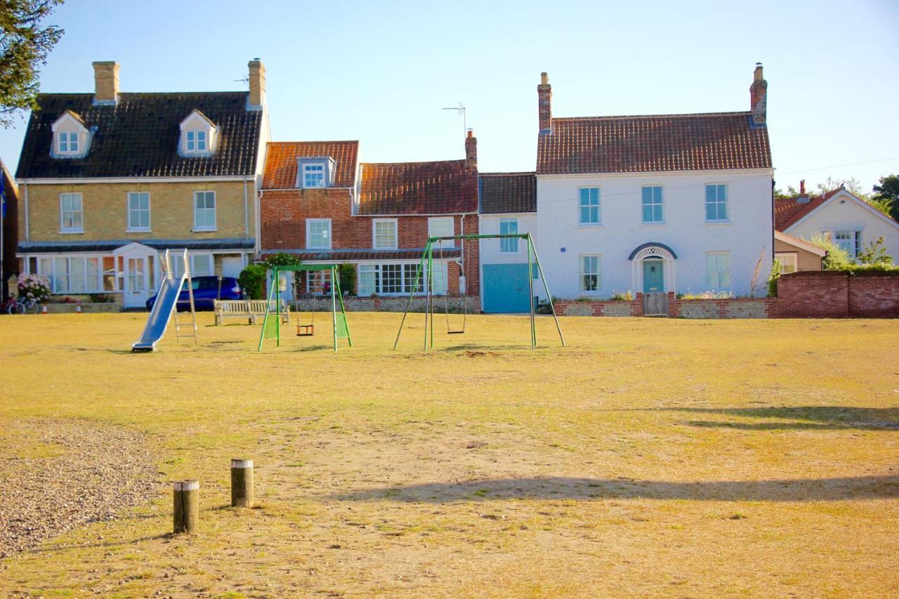 Romantic Flint Cottage On The Suffolk Coast Saxmundham Eksteriør bilde