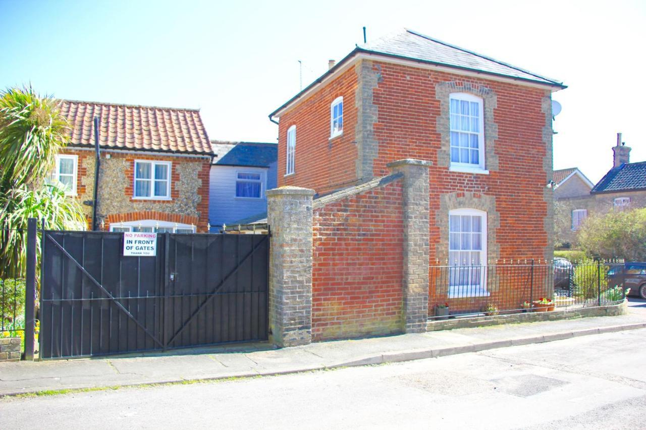Romantic Flint Cottage On The Suffolk Coast Saxmundham Eksteriør bilde