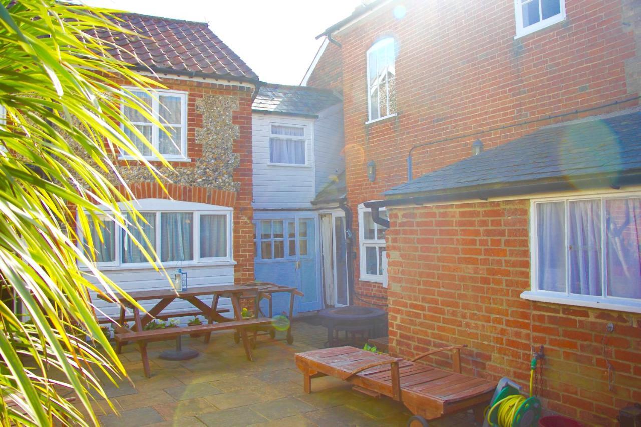 Romantic Flint Cottage On The Suffolk Coast Saxmundham Eksteriør bilde